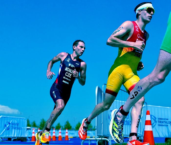 Runners in a race turning a corner